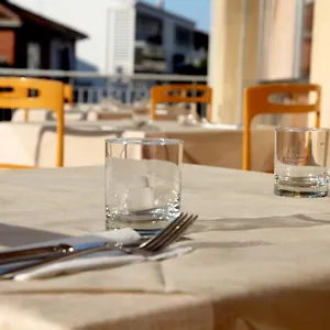 Hotel Alfa - Spiaggia Inclusa Con Pacchetti Personalizzati 2* Rimini